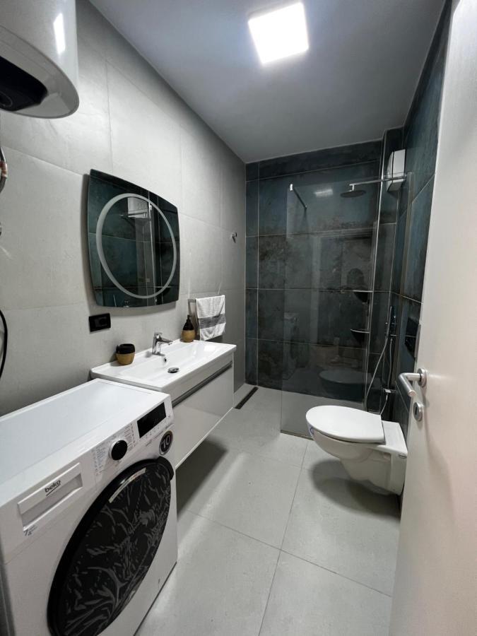 Amion Apartment In Center Of Тирана Екстериор снимка