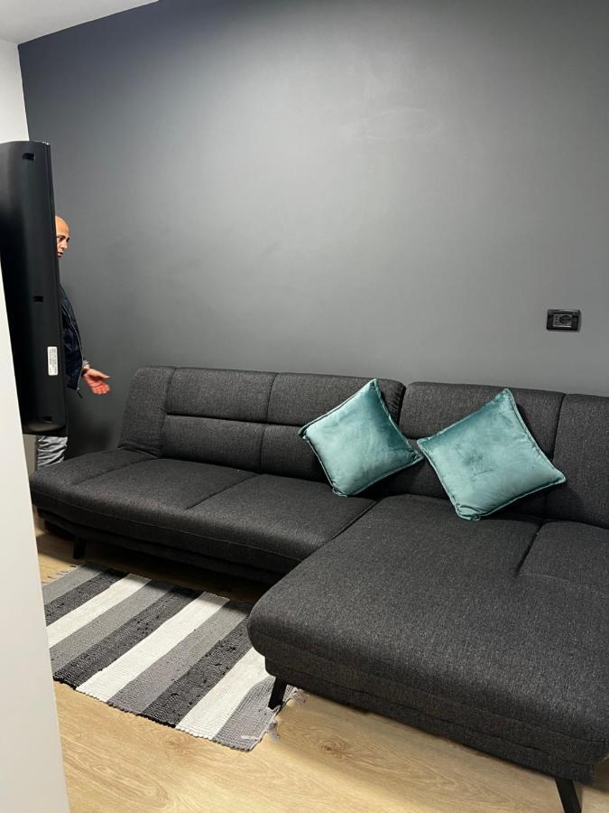 Amion Apartment In Center Of Тирана Екстериор снимка