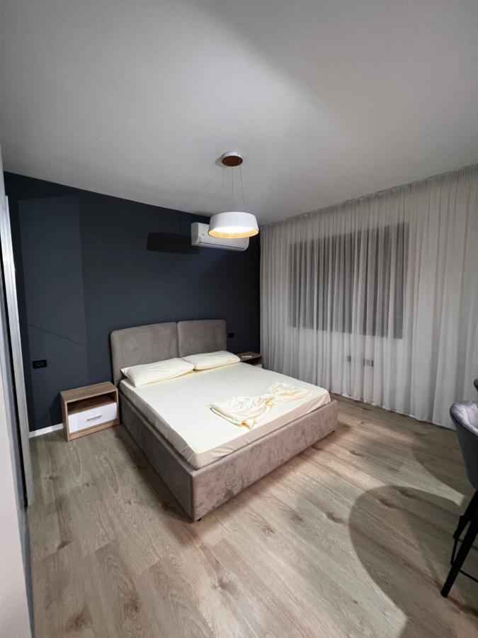 Amion Apartment In Center Of Тирана Екстериор снимка