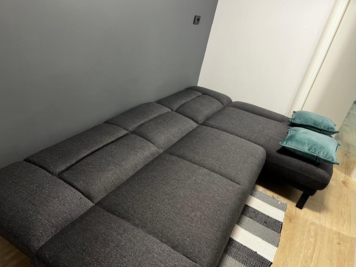 Amion Apartment In Center Of Тирана Екстериор снимка